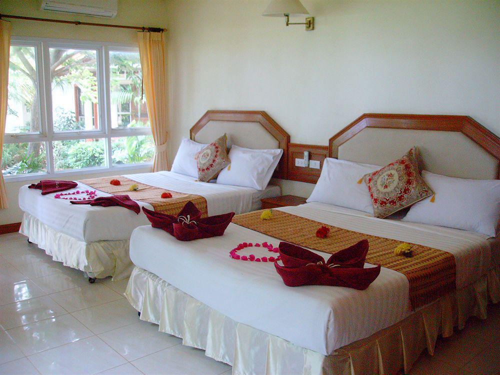 Lanta Palm Beach Resort , Beach Bungalow - Ko Lanta Esterno foto