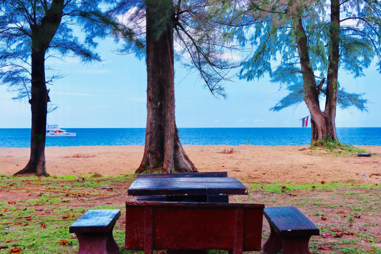 Lanta Palm Beach Resort , Beach Bungalow - Ko Lanta Esterno foto