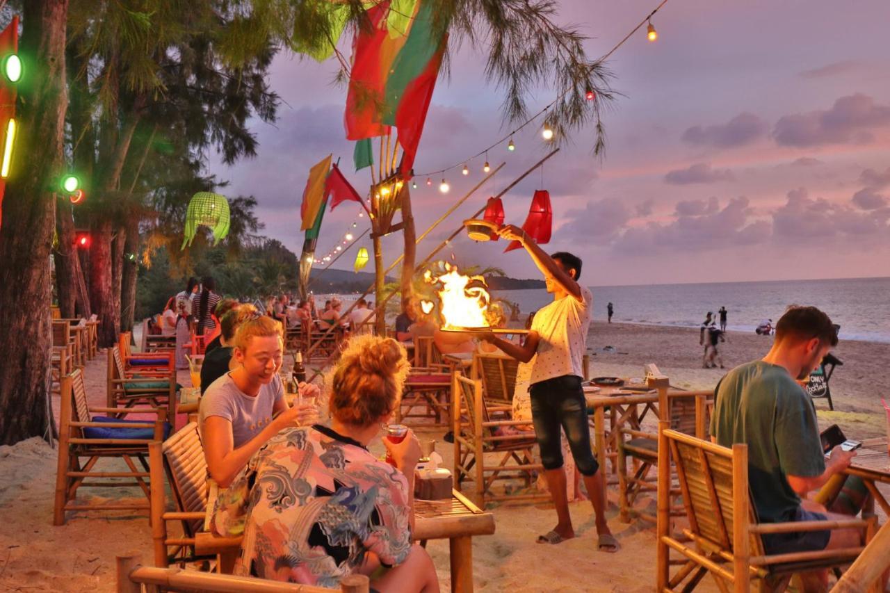 Lanta Palm Beach Resort , Beach Bungalow - Ko Lanta Esterno foto
